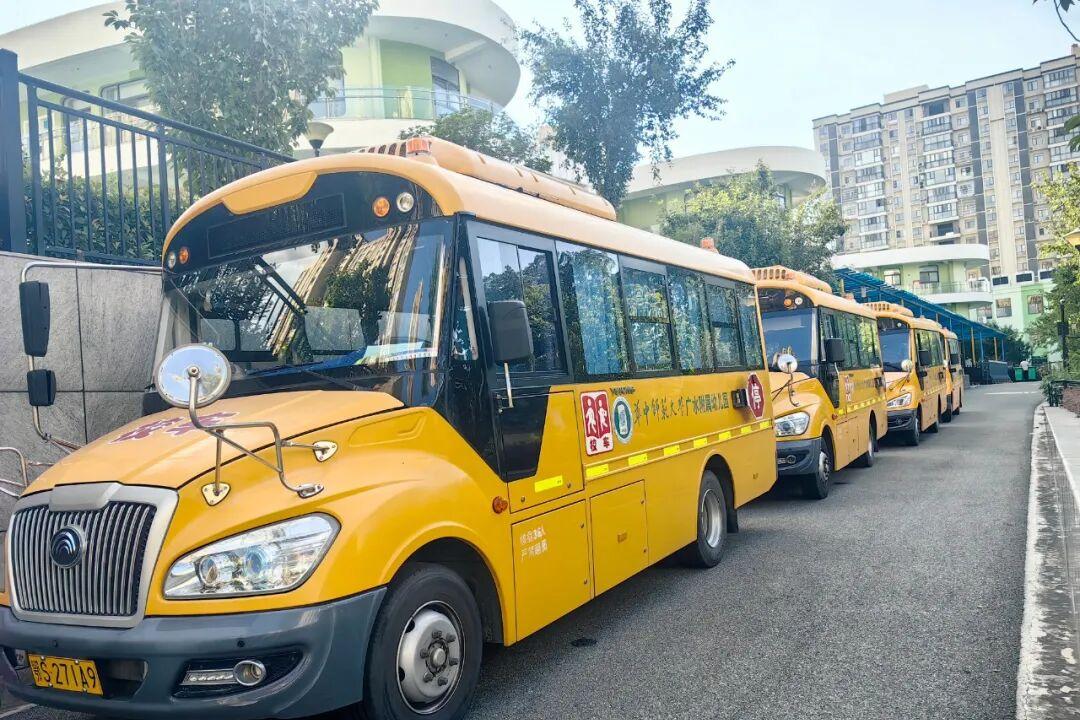 園所動(dòng)態(tài)| 平安校車 為愛(ài)護(hù)航——華師廣水附屬幼兒園校車應(yīng)急處置演練